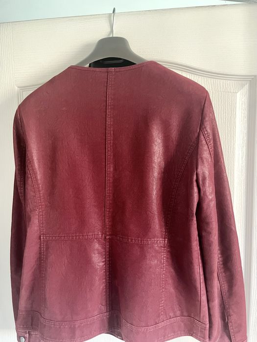 Дамско кожено яке