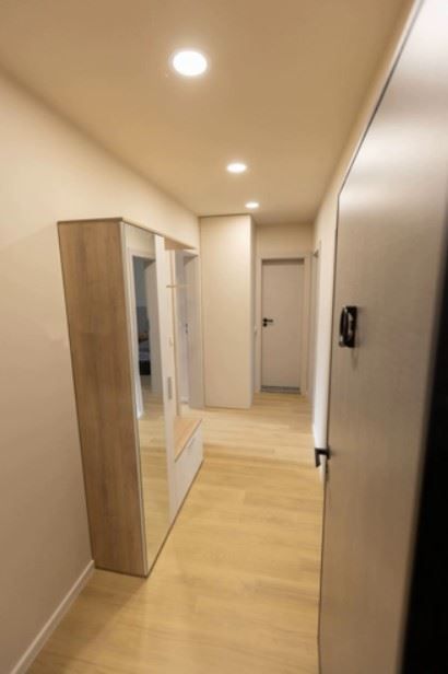 Дава се под наем Тристаен апартамент в София, Малинова долина - 90 кв.м за 896.58 € - Снимка #6