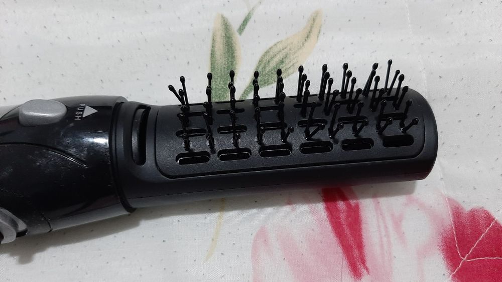 Електрическа четка за коса-сешоар Carino