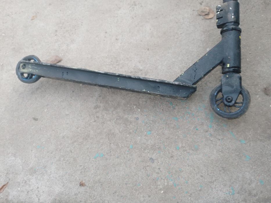 Продам трюкавой самокат б/у