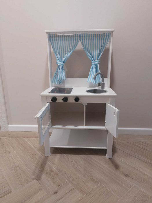 Bucatarie pentru copii IKEA