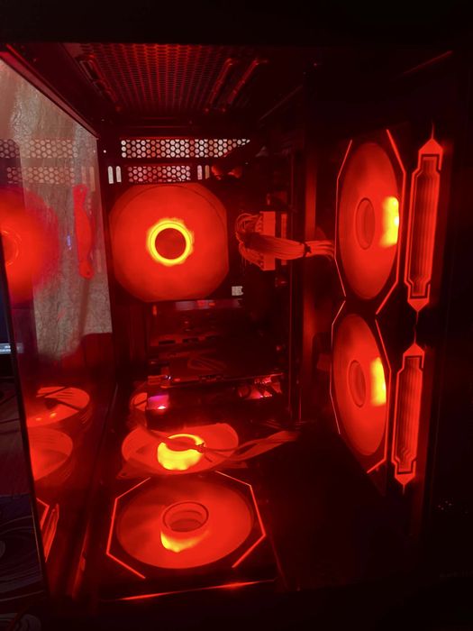 VAND SCHIMB PC De gaming  cu masinii