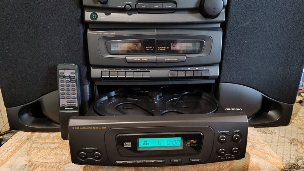 Муз.Центр Grundig