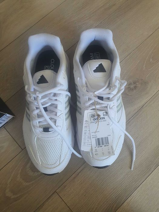 Продам кроссовки фирмы Adidas