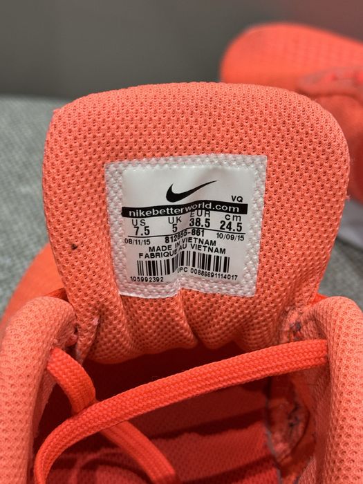 Маратонки Nike 38