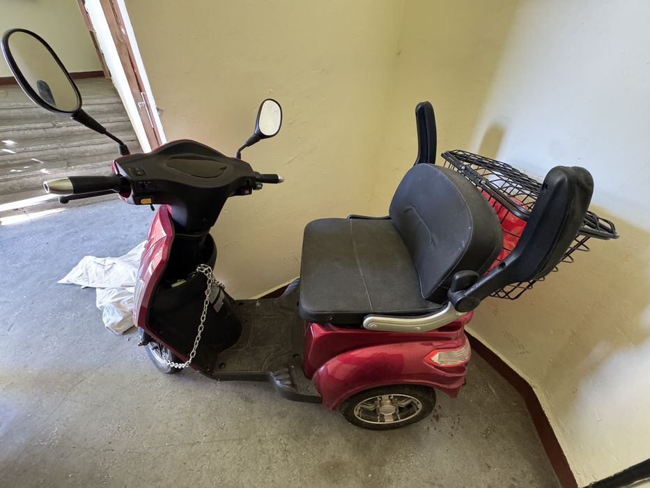 Motocicleta Electica cu 3 roti an fabricatie 2022