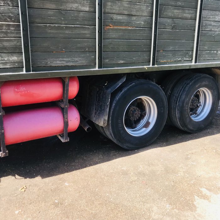 Kamaz sotiladi holati a’lo