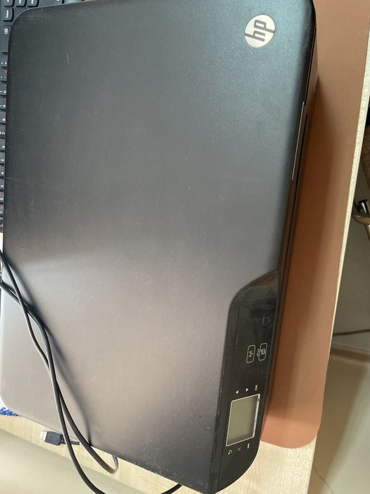 Цветной принтер - HP Deskjet Ink Advantage 3525