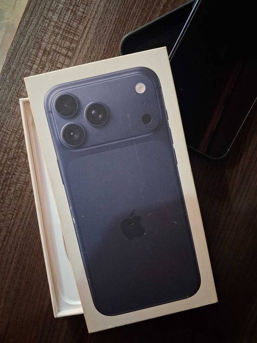 Продовар iphone 17 pro max 256 гб