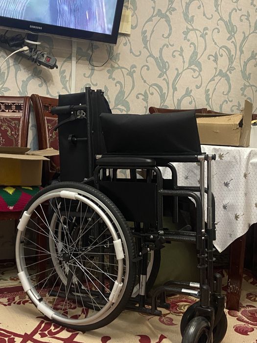 Продаю инвалидные коляски