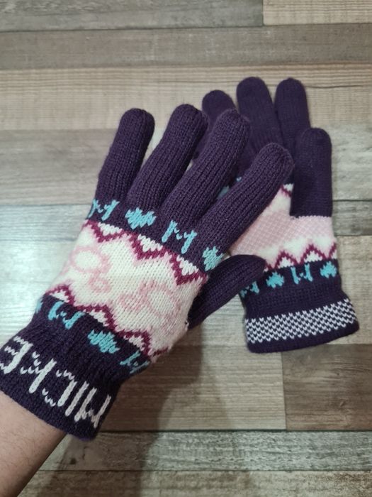 Mănuși de iarnă tricotate