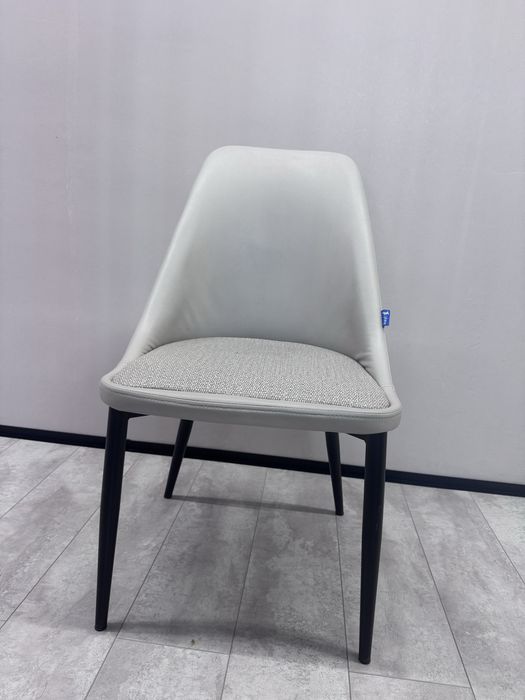 Стулья кухонные 5 шт