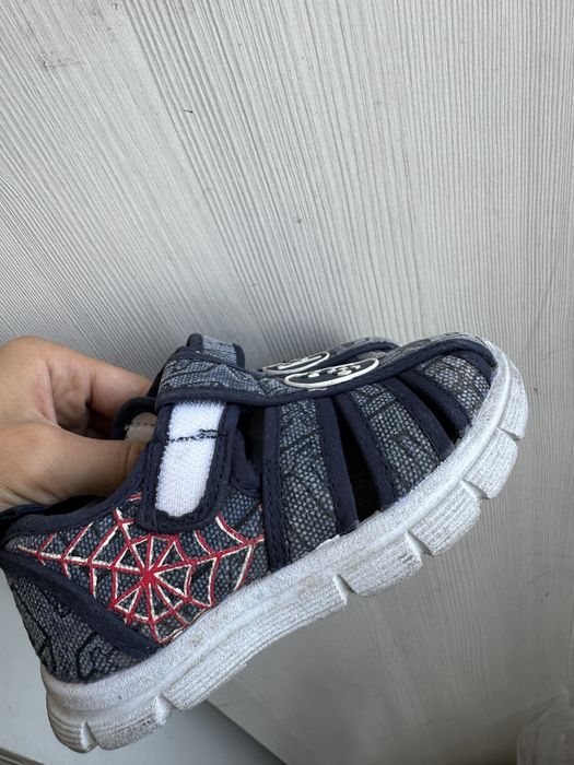 Сандали детские