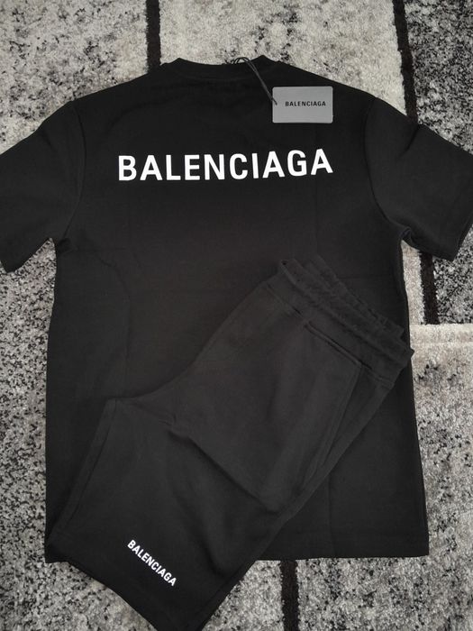 Compleu Balenciaga‼️ M,XL,XXL