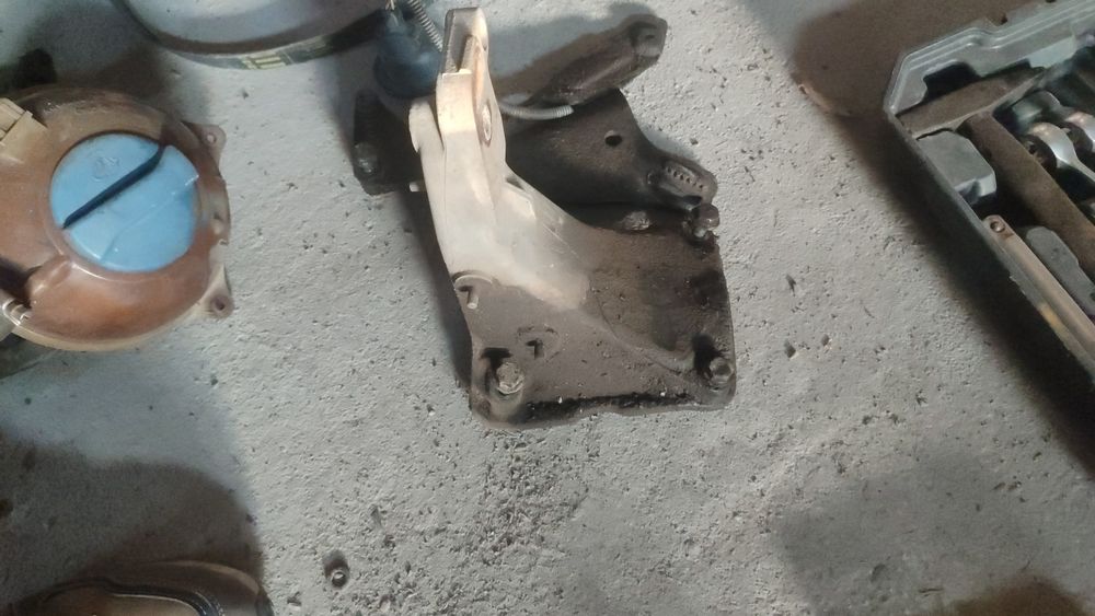 Запчасти на пассат Б3 Б4