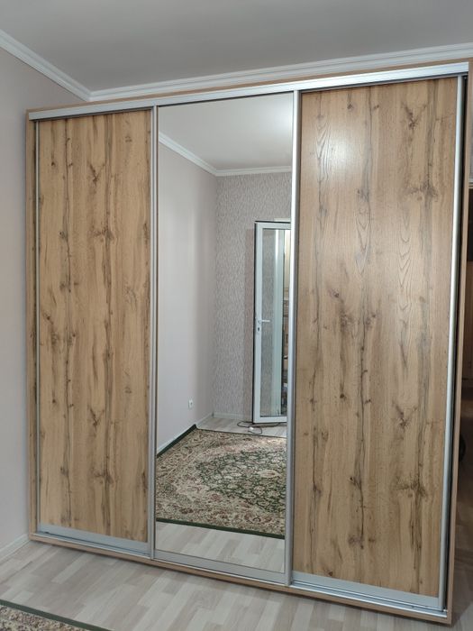 ПРОДАМ Шкаф-купе 80000