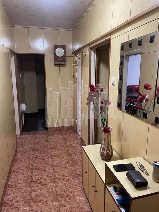 Продава се Тристаен апартамент в Силистра, Център - 80 кв.м за 974 €/кв.м - Снимка #6