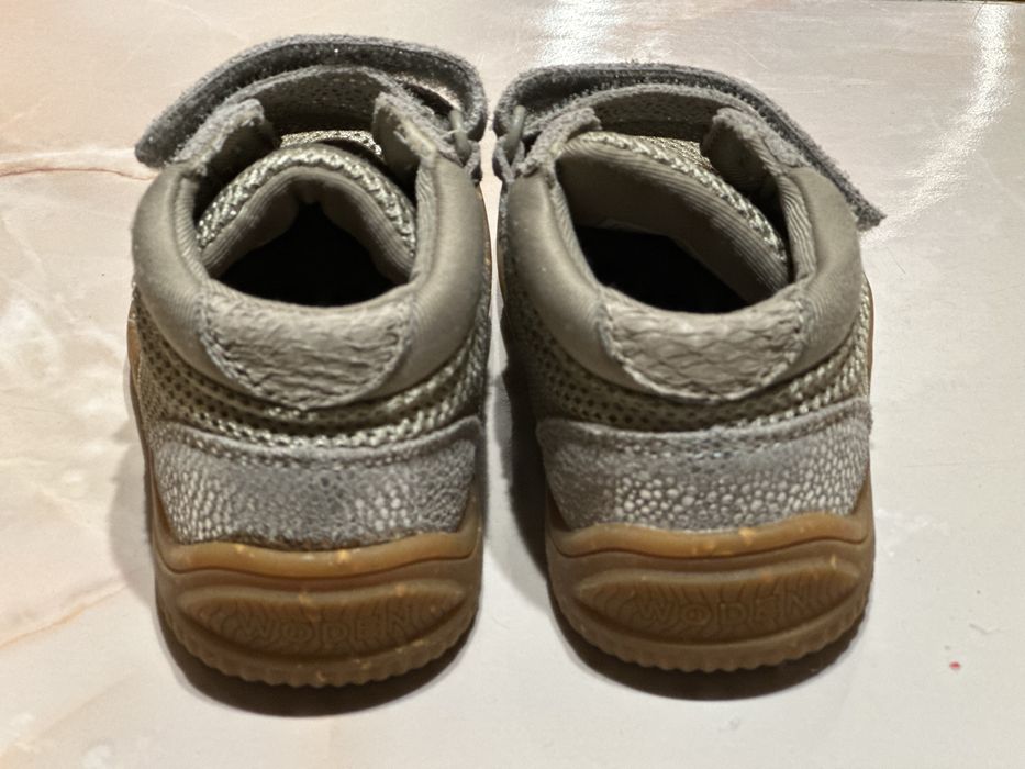 Детски обувки маратонки Woden размер 19 и размер 20