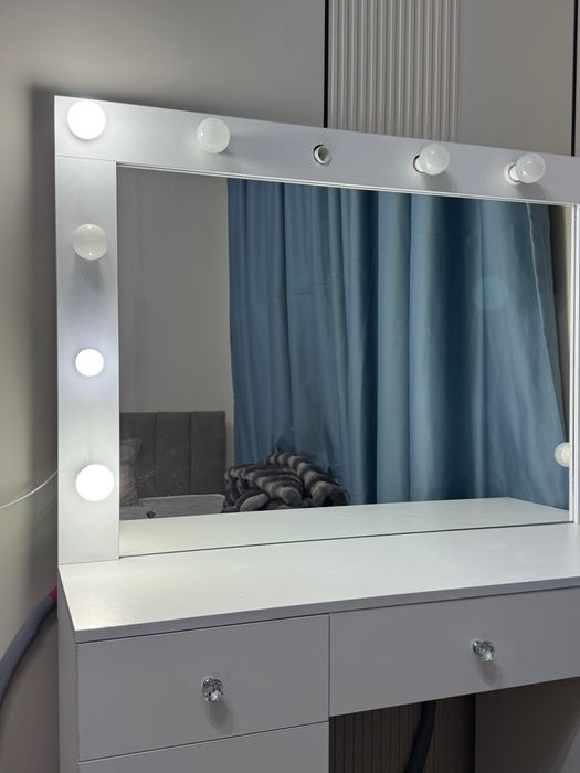 Туалетный столик женский