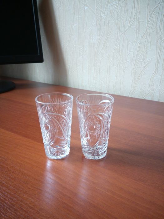 . стопки/рюмки/хрусталь(11 штук)