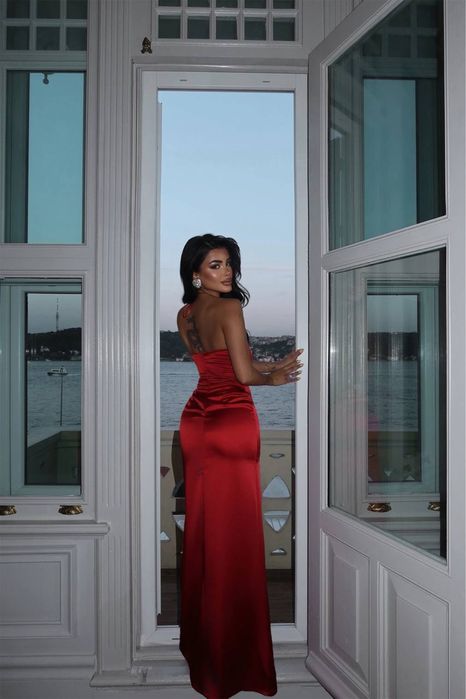 Новое вечернее платье