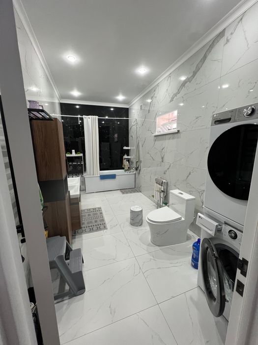 Продается 6 комнатный дом