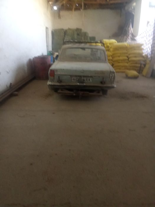 Автомобиль Gaz 2401