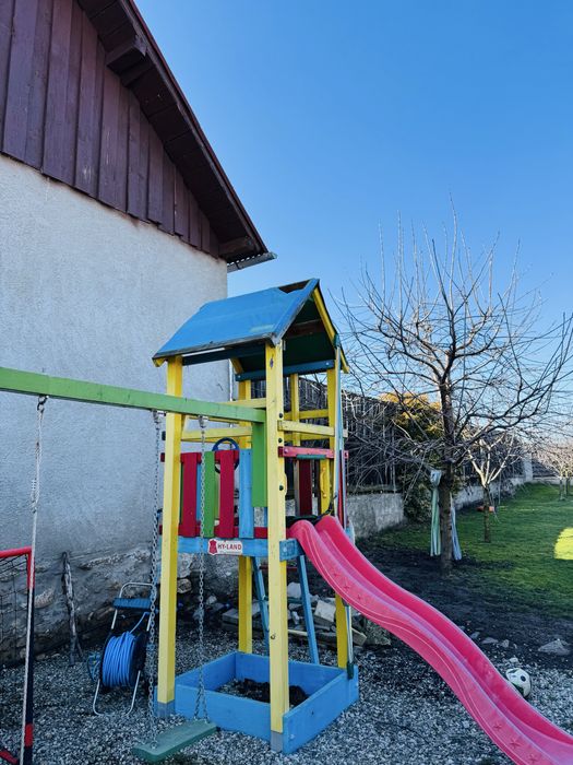 Loc de joaca din lemn copii utilizat