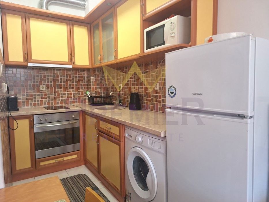 Продава се Двустаен апартамент в к.к. Слънчев бряг - 61 кв.м за 1230 €/кв.м - Снимка #3