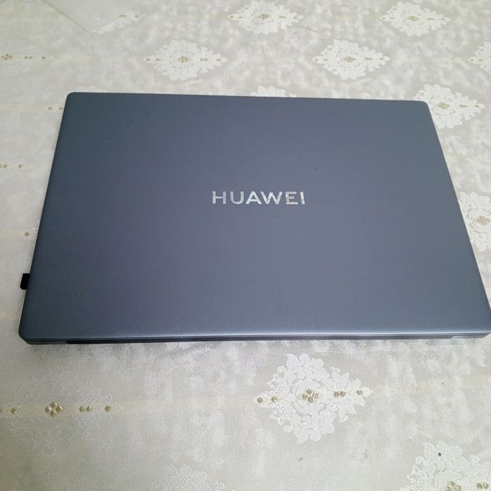 Huawei notbuk core i5