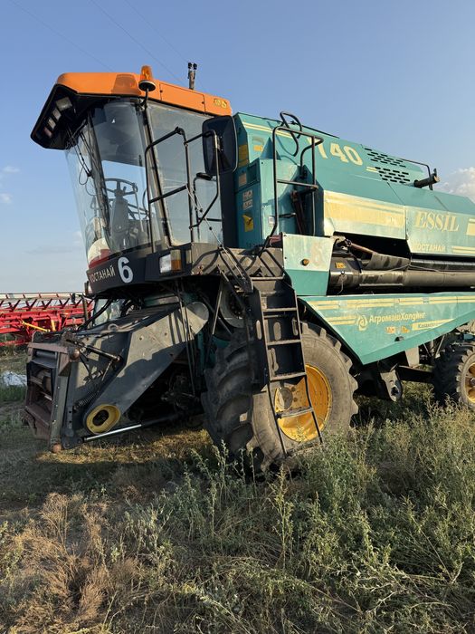 Продам комбайн Есиль без влодницц