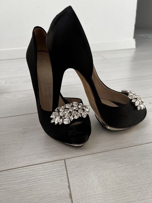 Pantofi Lesilla cu pietre