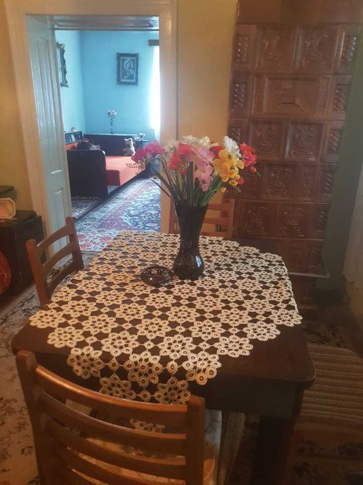 vand casa dealul florilor