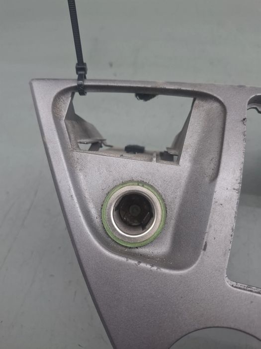 Consola centrala 98-ABA046A04-AE Ford Focus 2002 1.8 AT TDDi (75 hp)