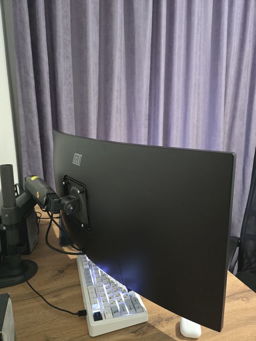 Монитор Xiaomi mi curved gaming 34