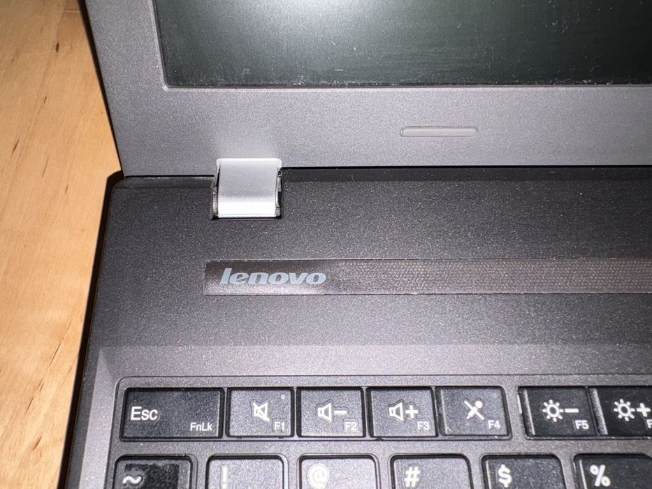 Vând laptop Lenovo ThinkPad