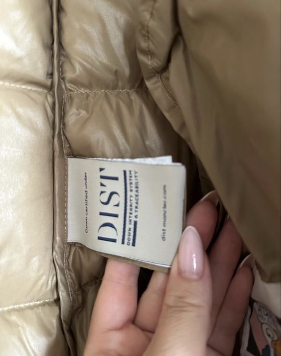 Пуховик moncler в идеальном состояние!