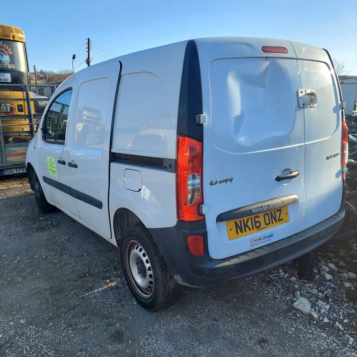 W415 На части Мерцедес Цитан 1.5,  6 скорости