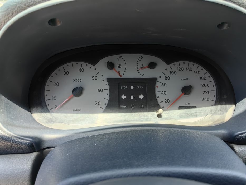 Рено клио 1.4 16 На части! Renault clio 1.4 16V