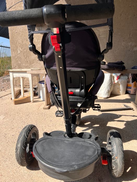 Продается трехкалесный велосипед skillmax