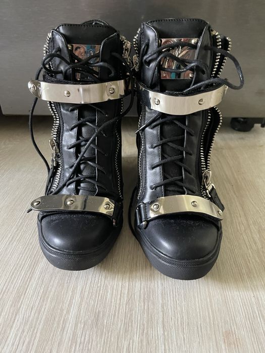 Женские ботиночки