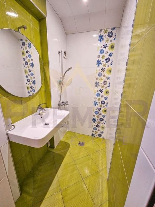 Дава се под наем Тристаен апартамент в Варна, Лятно кино Тракия - 93 кв.м за 716 € - Снимка #12