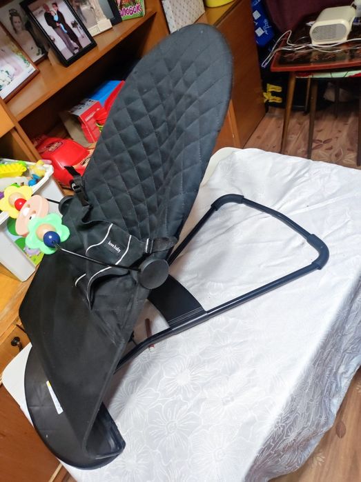 Продам шезлонг для детей