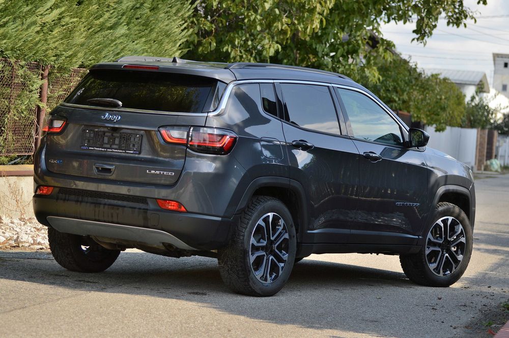 JEEP Compass 4XE An 2022 Hibrid Plug-In 240cp motor 1.3 + Electric