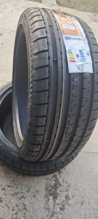 225/40R18 летни гуми НОВИ