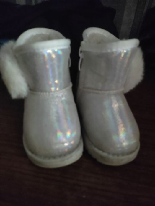 Продам детские сапожки