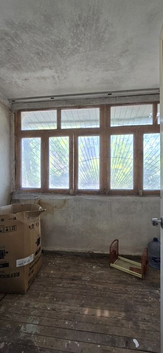 Продаётся 2 комнатная 1 этаж Рудаки