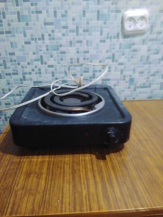 Продам Электроплиту