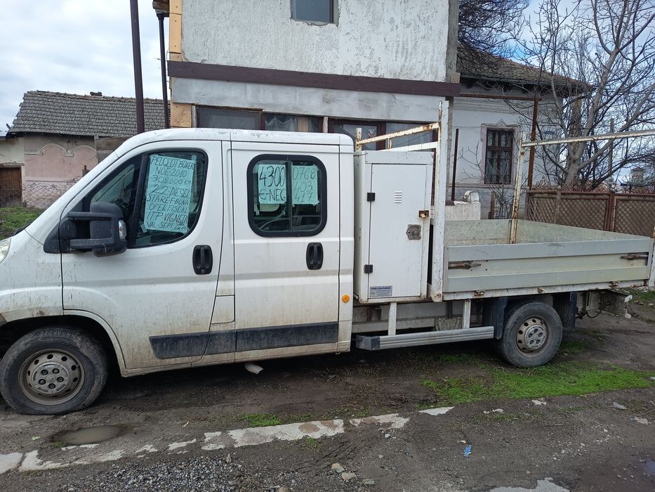 Vând autoutilitara Peugeot Boxer noe 2010