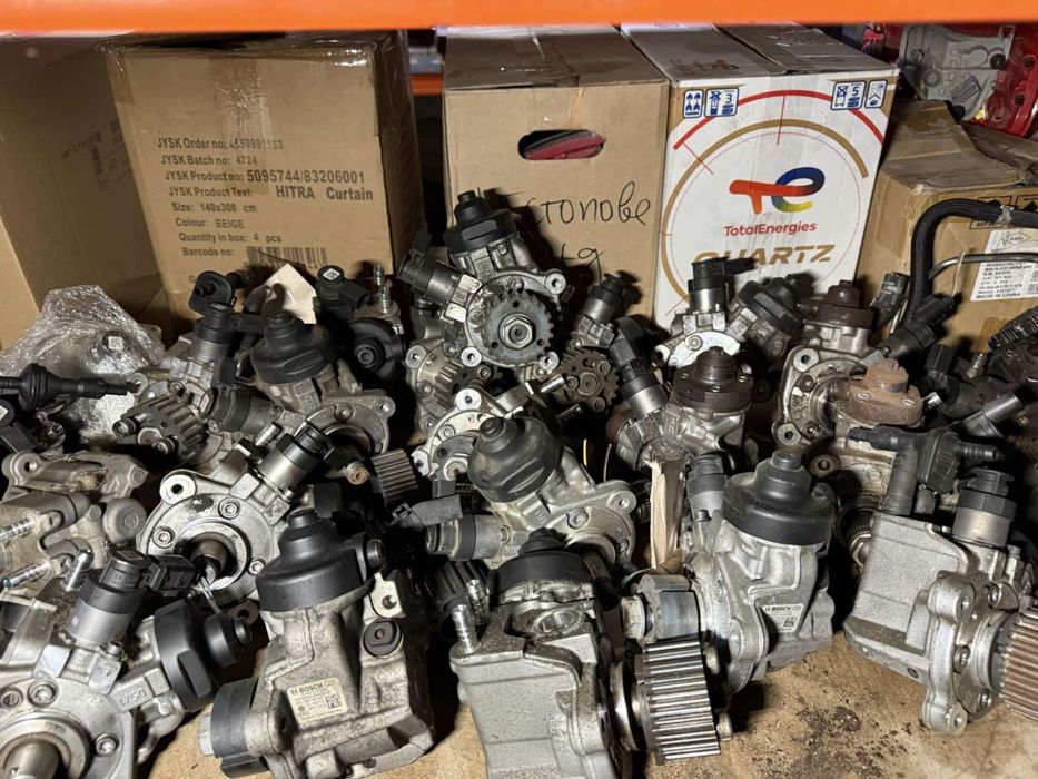 ГНП горивна помпа високо налягане  за Audi A3   VW Golf 6,Vw Cady, Skoda Octavia,Vw Passat,Vw 2.0tdi comonrail 03L130755 ac 140кс Bosch 0445010529